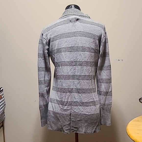 Gray Women's Sweater - Picture 3 of 3